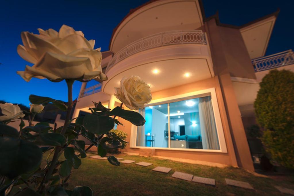 Вилла El Mare Seaside Retreats - Bespoke Luxury Getaways Лименария Экстерьер фото